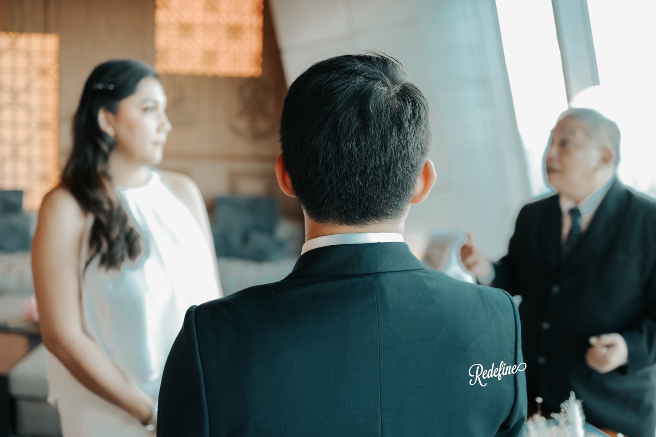 Modern Photographer based in the Philippines Redefine Grand Hyatt BGC The Peak Wedding