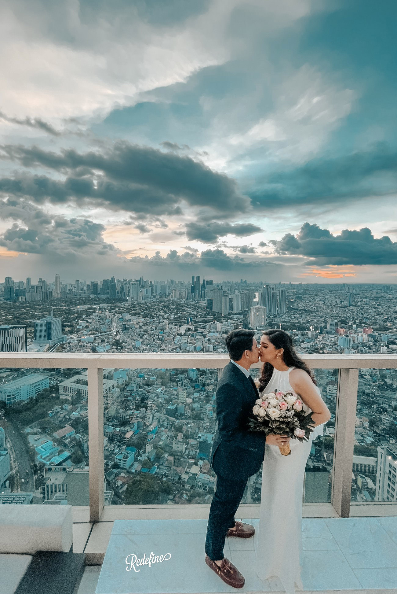 Modern Photographer based in the Philippines Redefine Grand Hyatt BGC The Peak Wedding