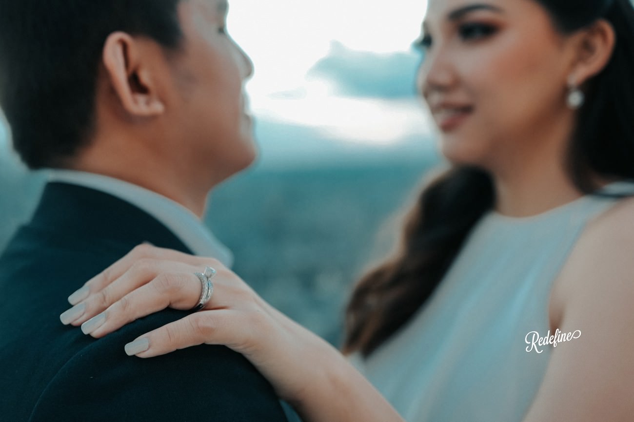 Modern Photographer based in the Philippines Redefine Grand Hyatt BGC The Peak Wedding