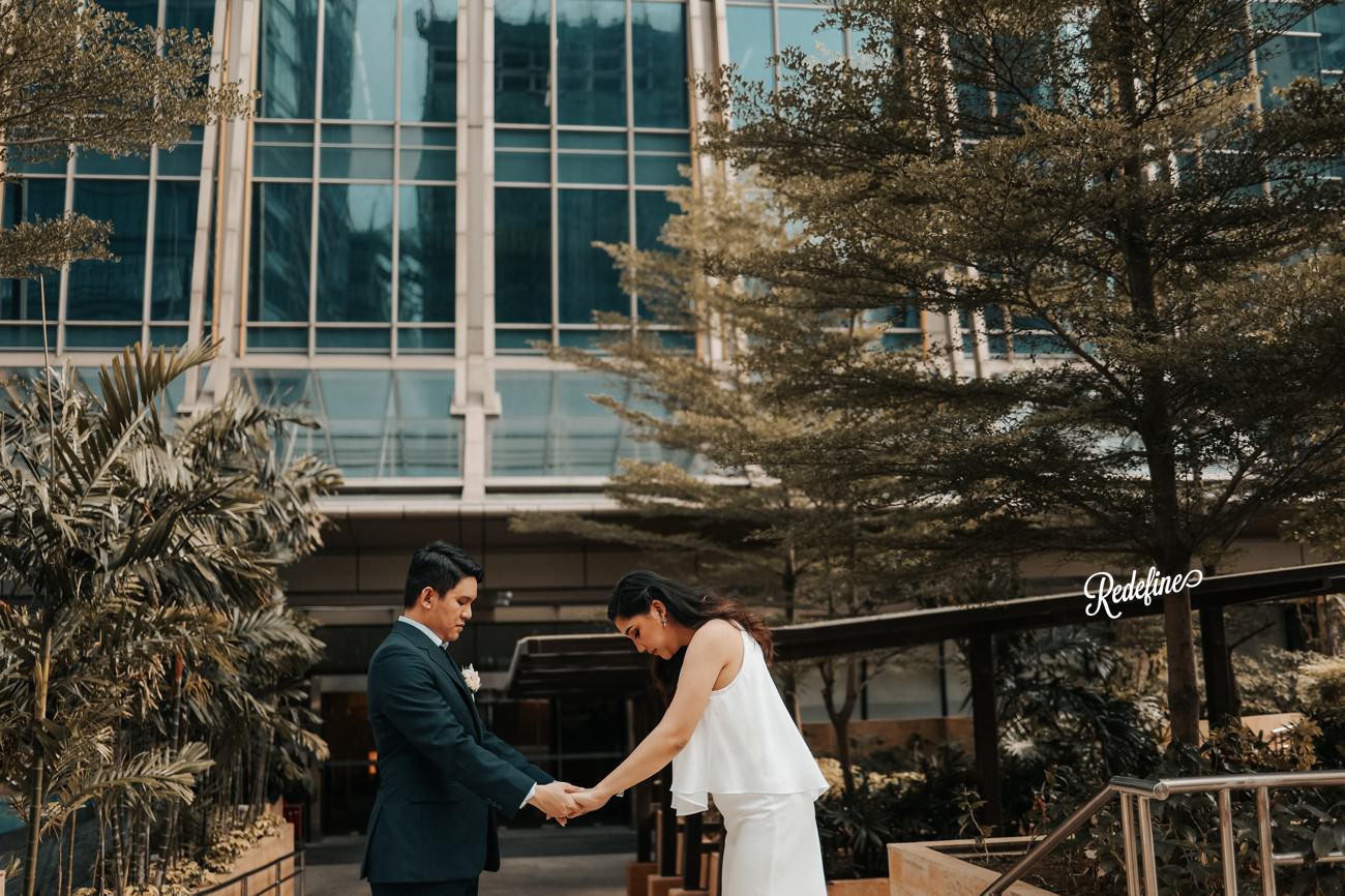 Modern Photographer based in the Philippines Redefine Grand Hyatt BGC The Peak Wedding