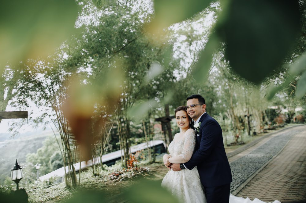 Dennis and Jeszel's Tagaytay Wedding