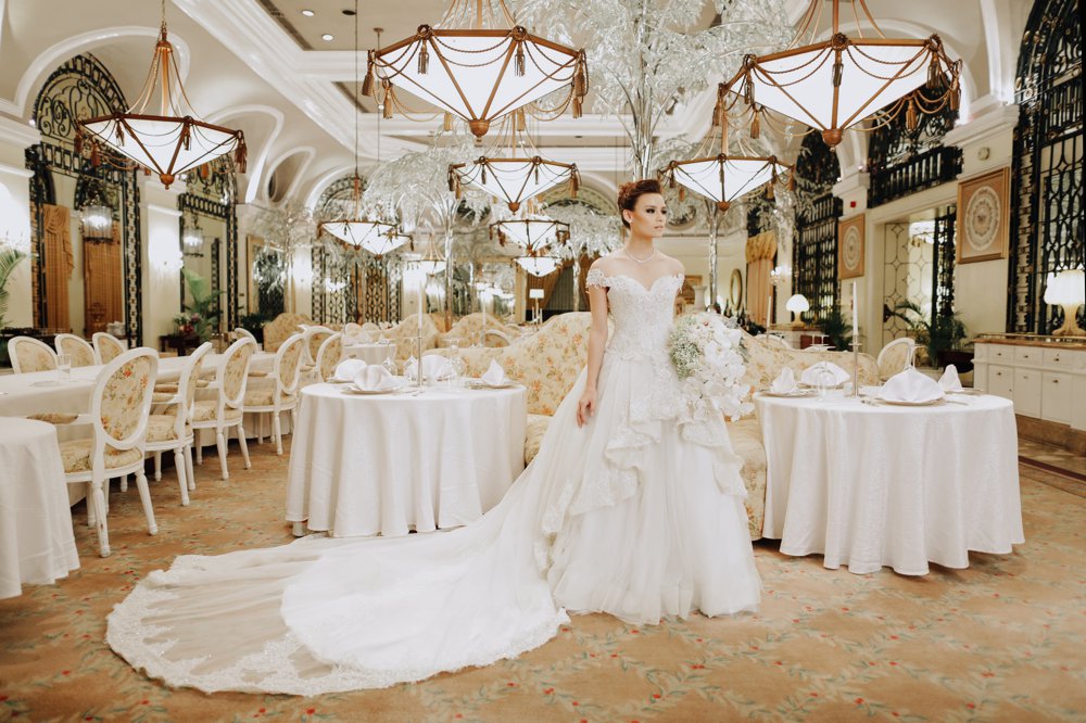 Wedding Portrait Shoot at Champagne Room of Manila Hotel