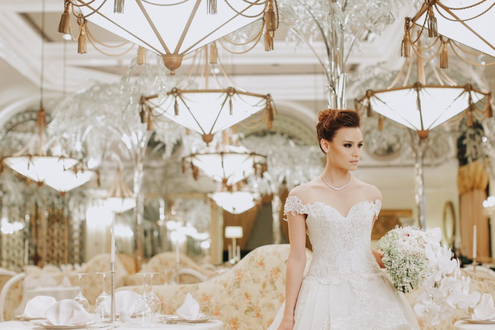 Wedding Portrait Shoot at Champagne Room of Manila Hotel