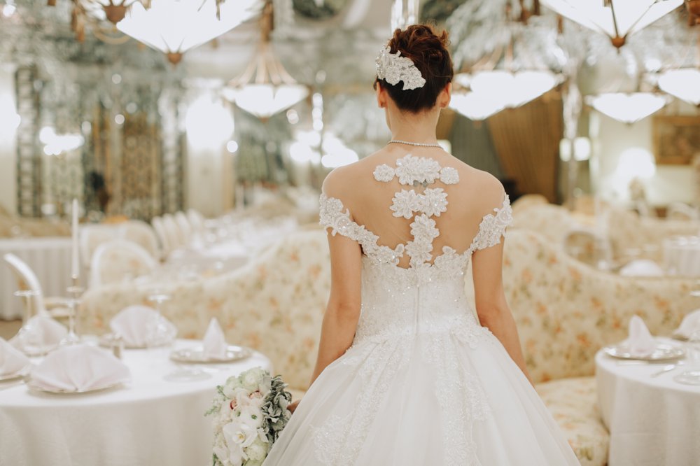 Wedding Portrait Shoot at Champagne Room of Manila Hotel